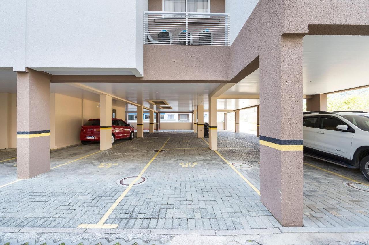 Cardeal 206B - Aconchegante Apartamento Na Praia De Bombas - 2 Dormitorios 5 Pessoas - Бомбіняс Екстер'єр фото